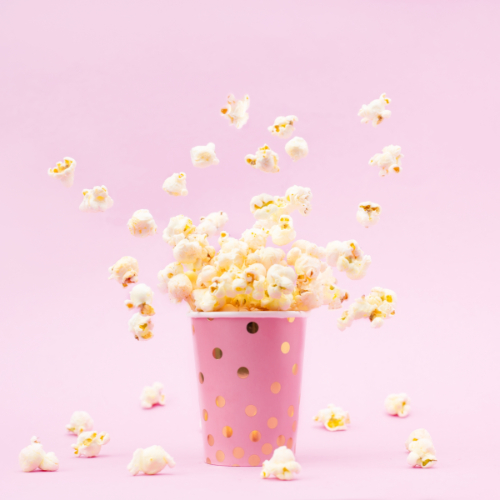 Popcorn in een snack glas