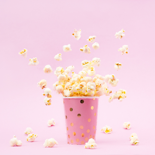 Popcorn in een snack