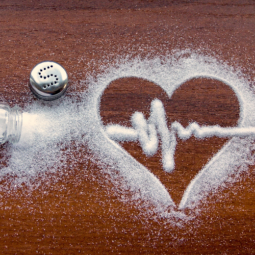 Te veel zout kan leiden tot een te hoge bloeddruk.