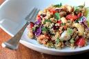 Thaise quinoa salade met cashewnoten en gember-amandel dressing (veganistisch en glutenvrij)